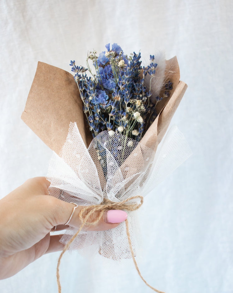 Petite Bouquet - Dried Lavender (Lavandula) Arrangement